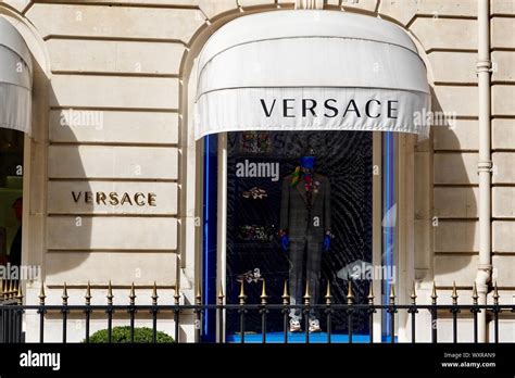 versace france website.